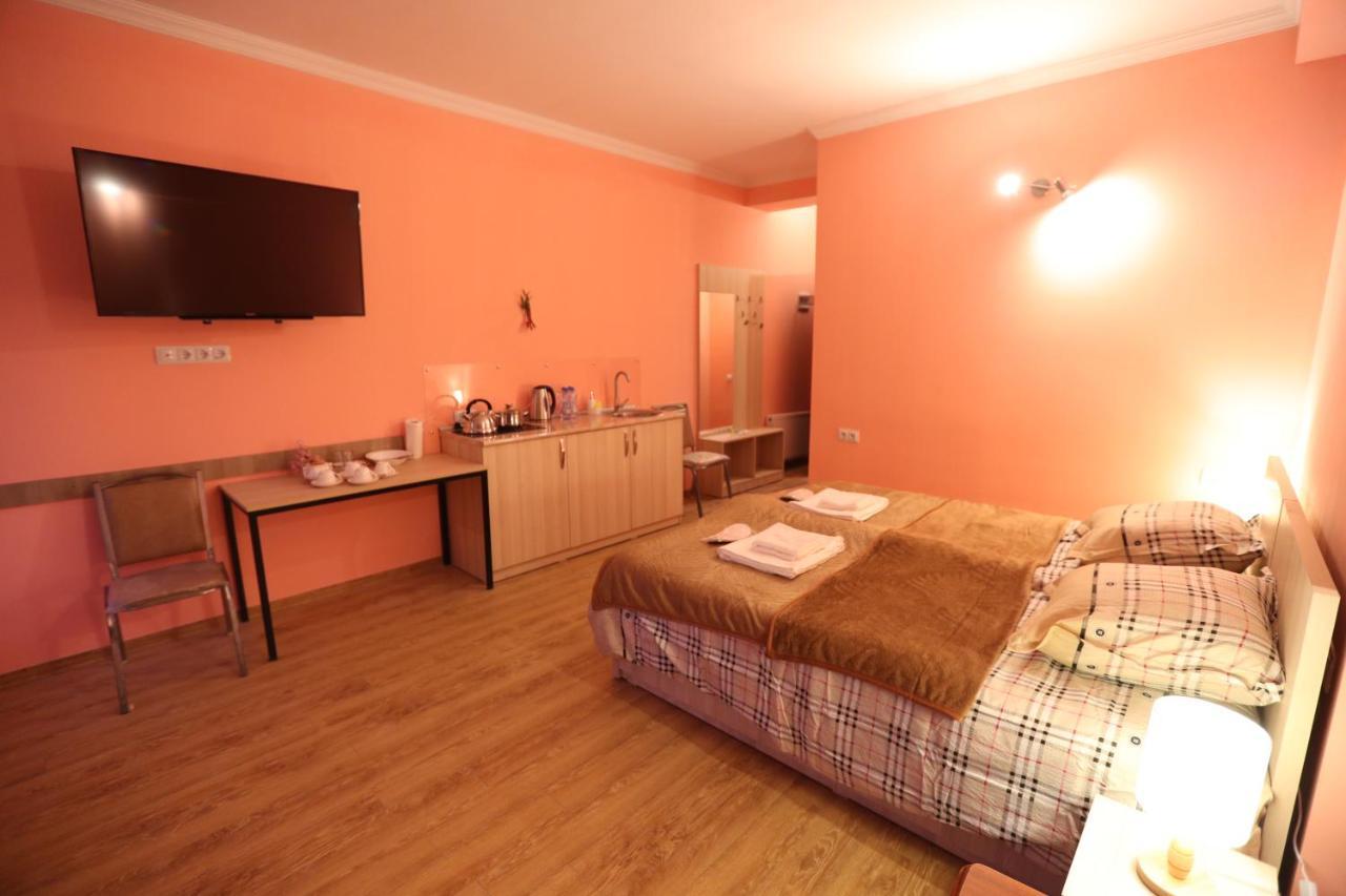 טביליסי Hotel Caucase מראה חיצוני תמונה